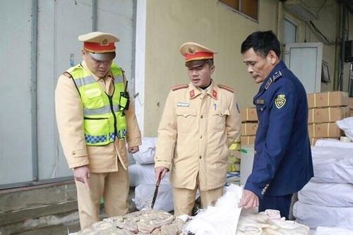 Hà Tĩnh: Phát hiện và tiêu hủy gần 1 tấn nội tạng động vật không rõ nguồn gốc