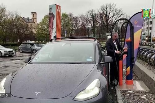 Na Uy: Doanh số bán ô tô chạy điện tăng mạnh năm 2022