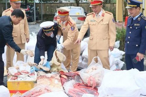Liên tục phát hiện hàng tấn thực phẩm bẩn trên đường đến bàn nhậu