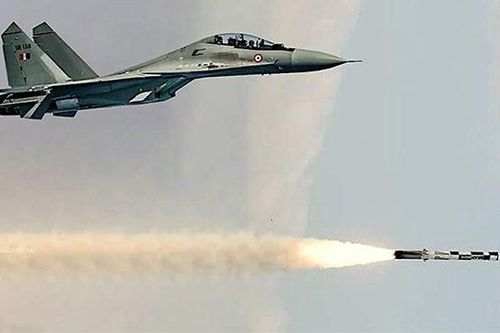 Tiêm kích Su-30MKI Ấn Độ tấn công mục tiêu cách 450 km nhờ tên lửa BrahMos-A