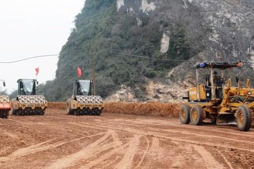 Không để xảy ra tiêu cực, lợi ích nhóm trong chọn thầu cao tốc