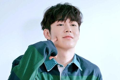 Nam ca sĩ Hàn Quốc cứu sống người bị ngừng tim