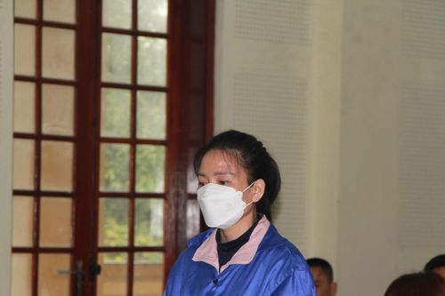 Người đàn bà mê 'đỏ đen' chiếm đoạt tiền tỷ khi chơi bát phường