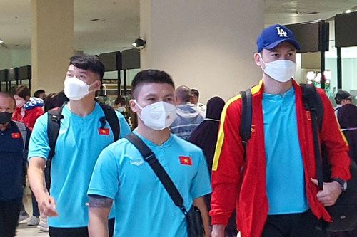 'Chuyến đi bão táp' của đội tuyển Việt Nam