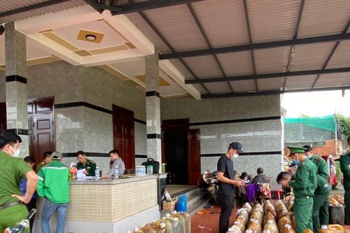 Bắt giữ hàng nghìn lít dầu DO không có hóa đơn