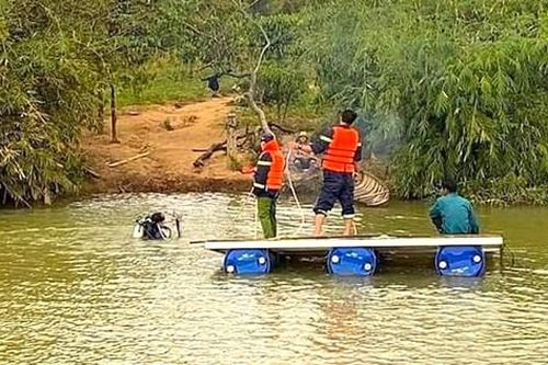 Phát hiện người đàn ông tử vong để lại quần áo dép bên bờ suối