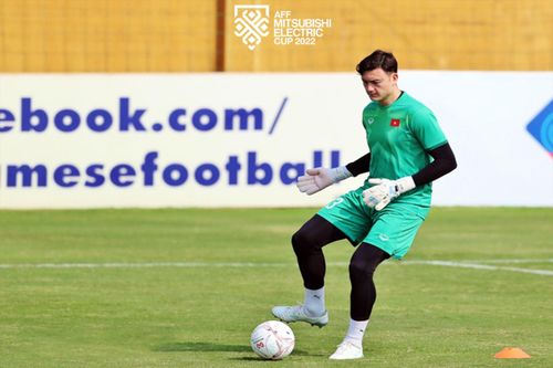 AFF Cup 2022: Văn Lâm được so sánh với sao World Cup