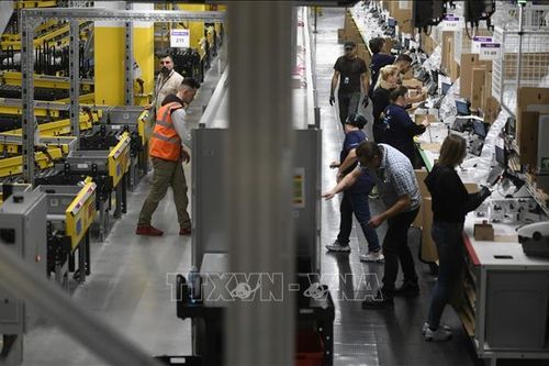 Amazon mở rộng quy mô cắt giảm nhân sự
