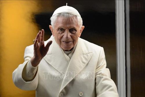 Điện chia buồn Giáo hoàng Benedict XVI qua đời