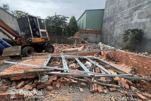 Cưỡng chế nhiều công trình nhà ở xây 'lén' dịp Tết Dương lịch
