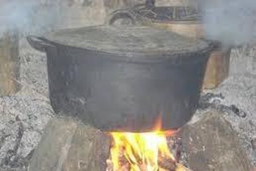 Táo quân tự thuở đầu đất