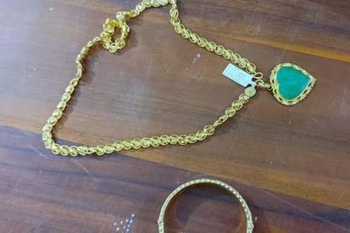 Bắt nhanh cặp vợ chồng trẻ cướp tiệm vàng