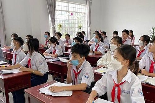 Học sinh lớp 11 ở Kiên Giang đột ngột bị hoãn thi cuối kỳ, đại diện Sở GD&ĐT nói gì?