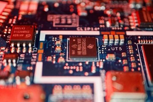 Các công ty Mỹ lên kế hoạch giảm sử dụng chip Trung Quốc