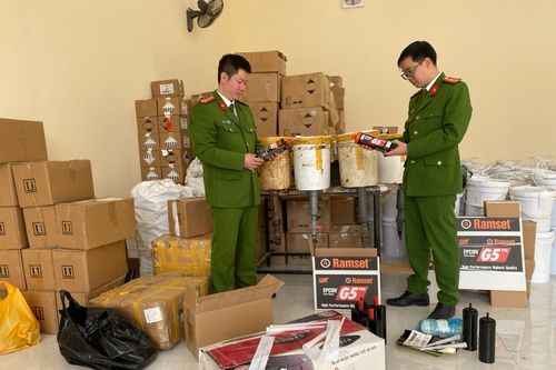 Một giám đốc bị bắt vì sản xuất hàng giả
