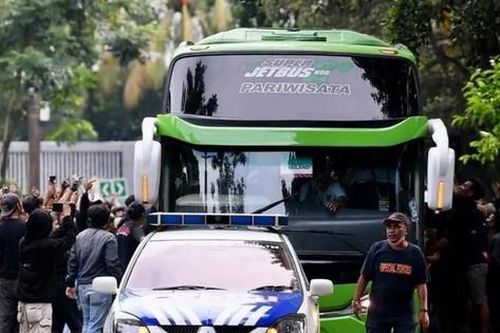 Indonesia thắt chặt an ninh, tăng viện gần 4 ngàn cảnh sát, cầu xin NHM lịch sự ở trận gặp Việt Nam
