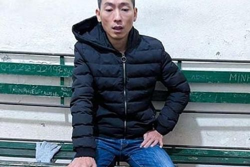 Đang giao dịch 'hàng trắng' thì bị bắt