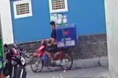 TPHCM: Truy xét 'thần tốc' thanh niên trộm xe máy cùng hàng hóa của shipper