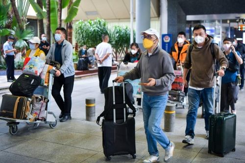 Trung Quốc dự báo lượng hành khách 'Xuân vận' 2023 tăng gấp đôi