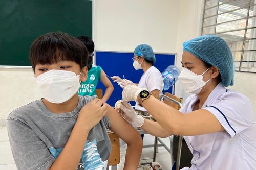 Biến thể phụ XBB xâm nhập, tiêm vắc xin phòng Covid-19 vẫn là biện pháp quan trọng