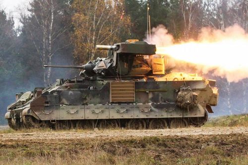 'Sát thủ diệt tăng' TOW trên xe chiến đấu bộ binh M2 Bradley