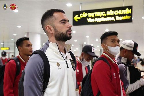 ĐT Indonesia đã tới Việt Nam, chuẩn bị cho bán kết lượt về AFF Cup