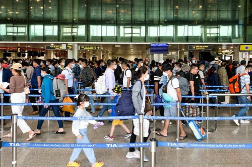 Khách qua Tân Sơn Nhất dịp Tết Quý Mão tăng gấp đôi Nhâm Dần