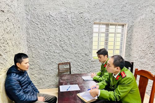 Bắt 'cánh tay nối dài' với nhân viên quán bar tuồn ma túy cho dân chơi bay lắc