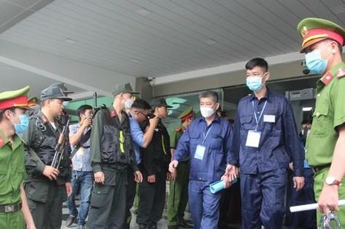 'Đại án' buôn lậu gần 200 triệu lít xăng: Kháng nghị tăng án 28 bị cáo