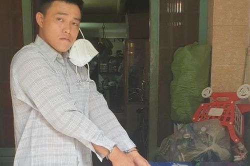 Đã bắt được nam thanh niên trộm xe máy và thùng hàng của nam shipper