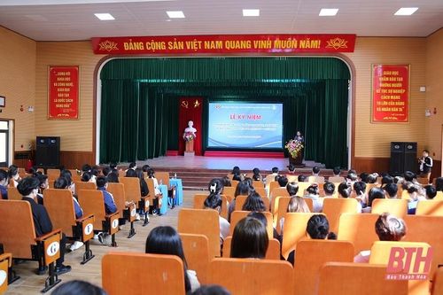 Trường Đại học Hồng Đức kỷ niệm ngày truyền thống học sinh, sinh viên và tuyên dương 'Sinh viên 5 tốt'