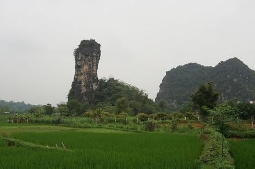 Sử thi Mường Đẻ Đất Đẻ Nước và huyền sử thời Hùng Vương