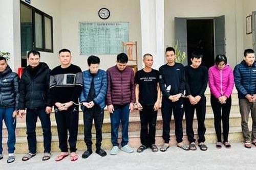 Bắt tay với 'gái hát', nhân viên quán bar bán ma túy cho dân chơi thác loạn