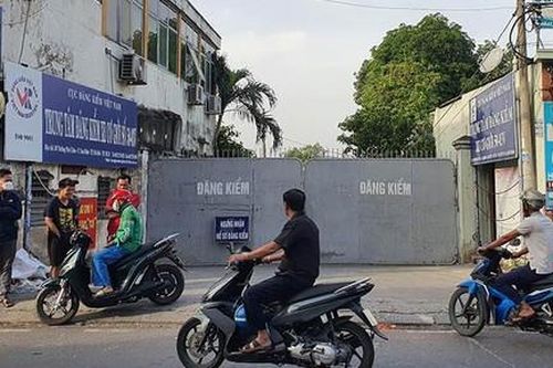 Bắt giam 7 cán bộ trạm đăng kiểm tại TP.Thủ Đức
