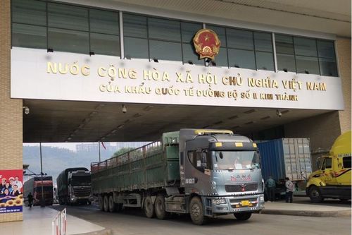 Các cửa khẩu biên giới đất liền với Trung Quốc mở cửa từ hôm nay (8-1)