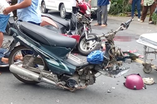Xe máy văng bánh sau va chạm, người đàn ông thiệt mạng