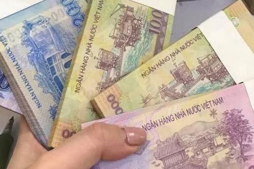 Đổi tiền lẻ, tiền mới: Càng gần Tết, phí đổi càng cao