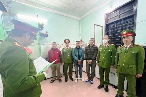 Bắt giữ 2 đối tượng cho vay hơn 15,6 tỷ đồng theo hình thức tín dụng đen