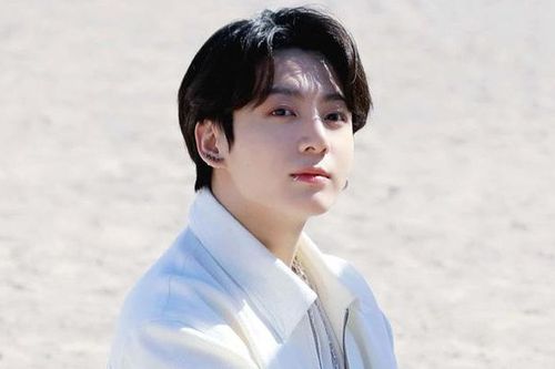 Jungkook (BTS) tiếp tục là 'người đàn ông đẹp trai nhất năm 2022'