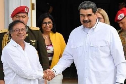 'Gương vỡ lại lành', Venezuela và Colombia trở lại làm 'anh em'?