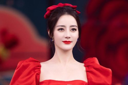 Địch Lệ Nhiệt Ba và bạn trai đón tin vui đầu năm sau nhiều lần gặp khó, fan ồ ạt chúc mừng