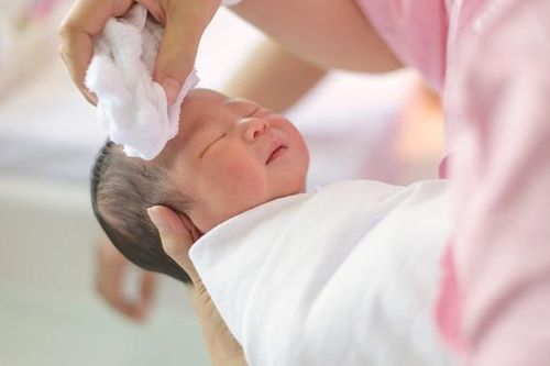 Nhiều dịch vụ, hàng hóa đã áp dụng 'giá ngày Tết'