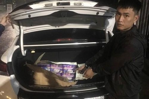 Quảng Nam: Phát hiện 2 đối tượng vận chuyển 22 kg pháo nổ trái phép