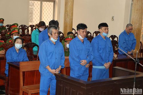 An Giang: Tuyên án đường dây buôn lậu do Kim Hạnh cầm đầu