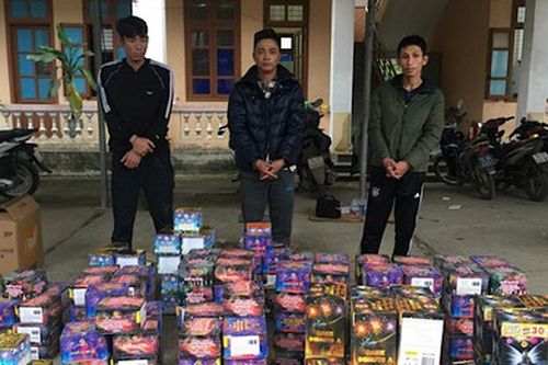 Bắt giữ 3 thanh niên mua bán, tàng trữ hơn 400kg pháo nổ