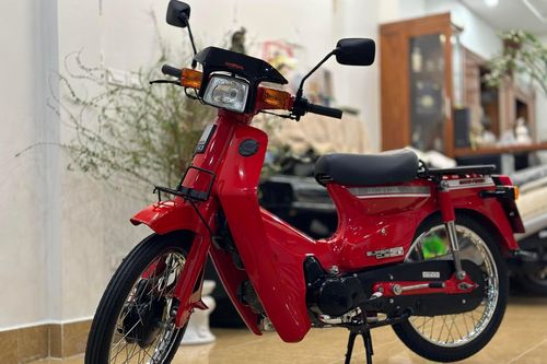 Honda Cub C50 'nữ hoàng đỏ' đời 1991 độc nhất Việt Nam