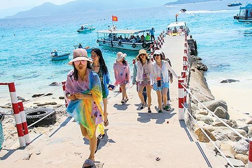 Đón khách Trung Quốc, cần mục tiêu và chiến lược