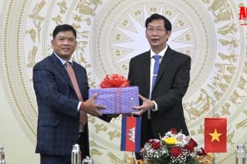 Phó Tỉnh trưởng Kandal thăm, chúc Tết lãnh đạo và nhân dân tỉnh An Giang