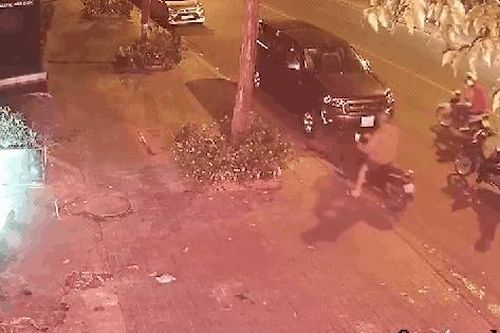 Xác minh clip hai nhóm thanh niên hỗn chiến trong đêm tại Bình Dương