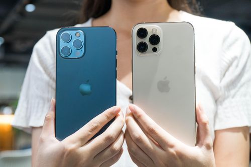 iPhone 12 Pro Max bỗng dưng đắt hàng